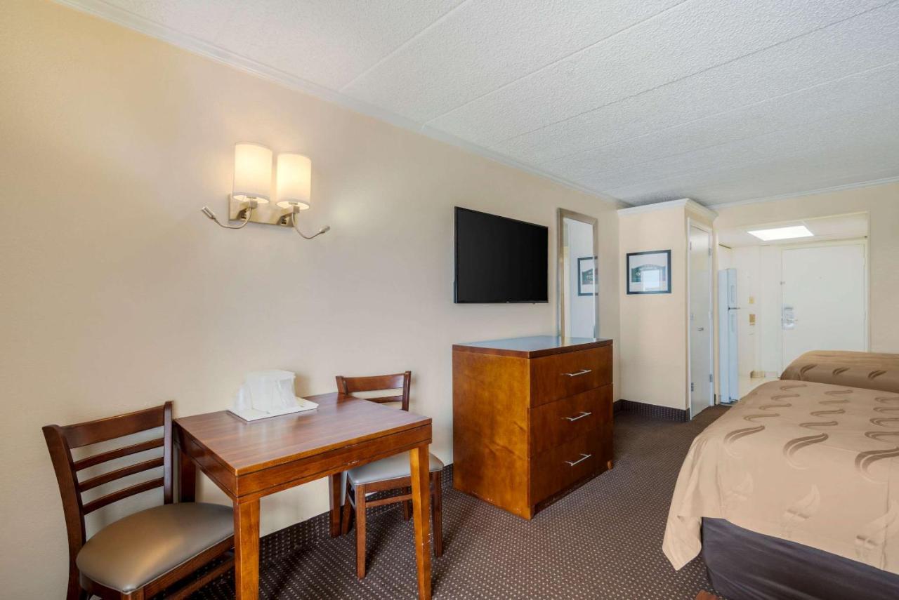 אושן סיטי Quality Inn & Suites Oceanblock מראה חיצוני תמונה