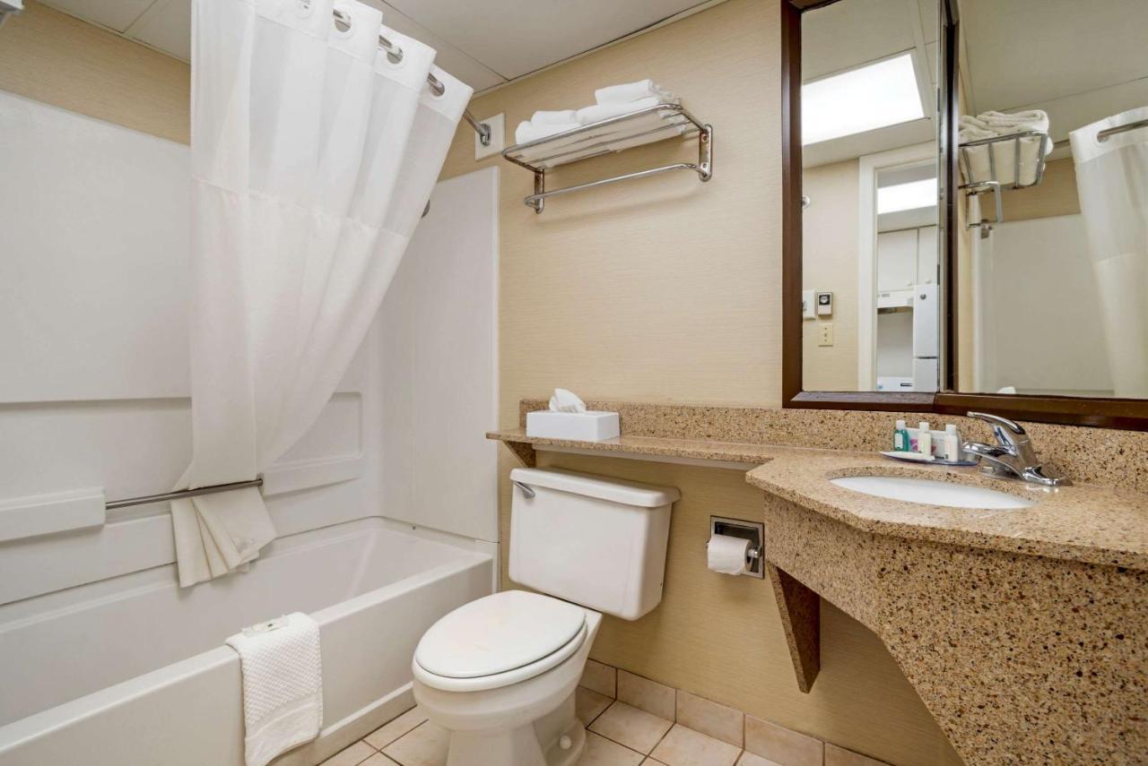 אושן סיטי Quality Inn & Suites Oceanblock מראה חיצוני תמונה