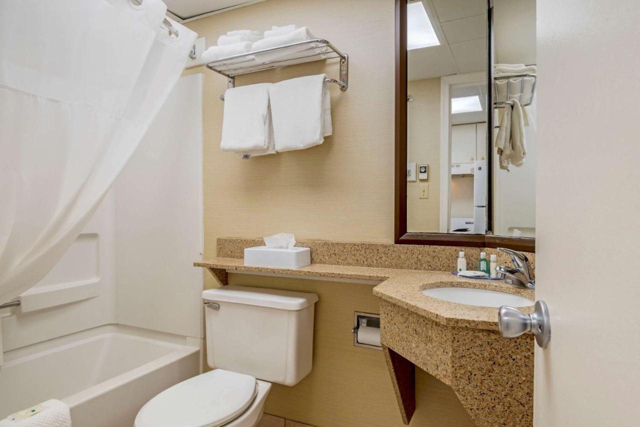 אושן סיטי Quality Inn & Suites Oceanblock מראה חיצוני תמונה