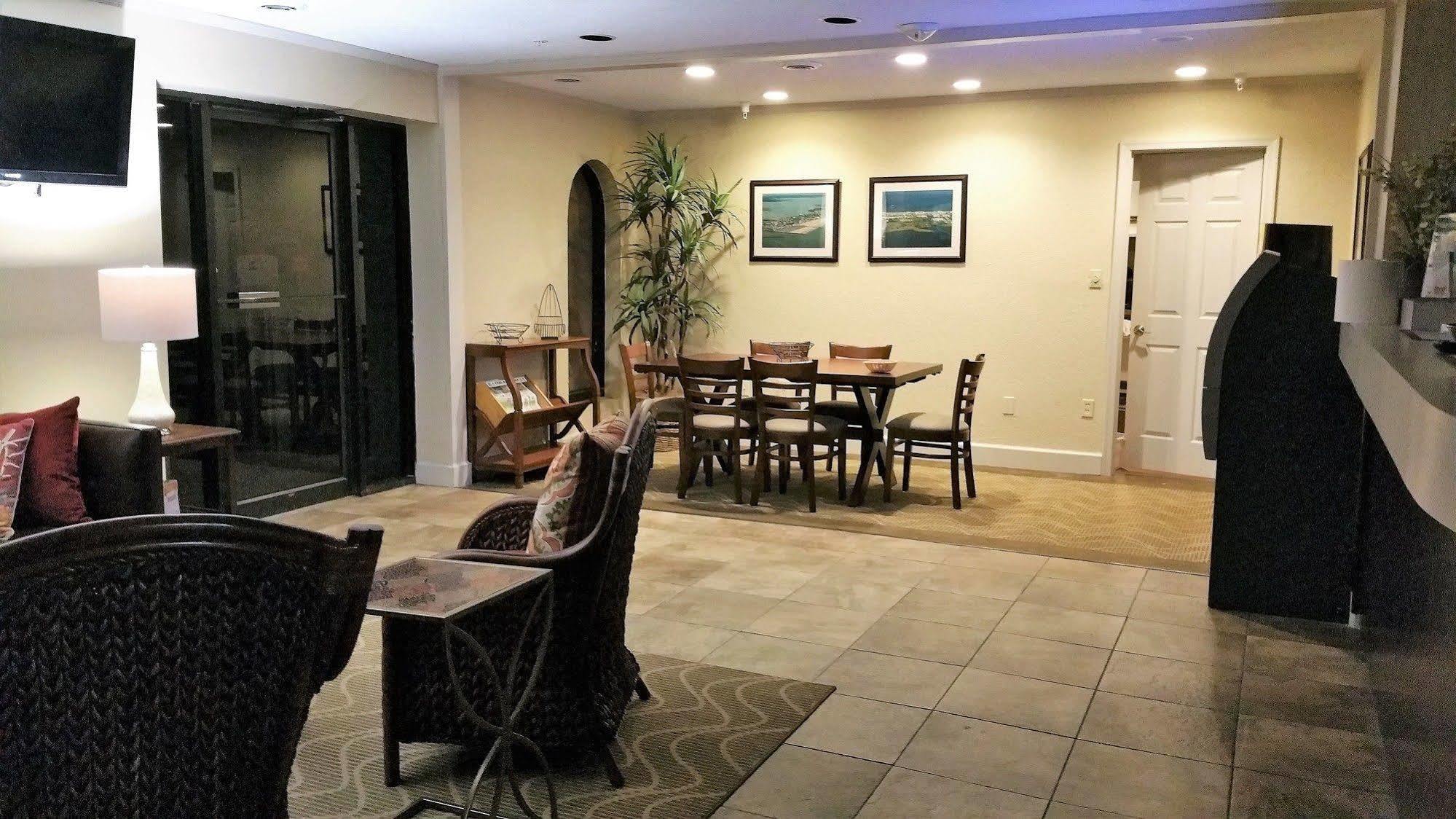 אושן סיטי Quality Inn & Suites Oceanblock מראה חיצוני תמונה