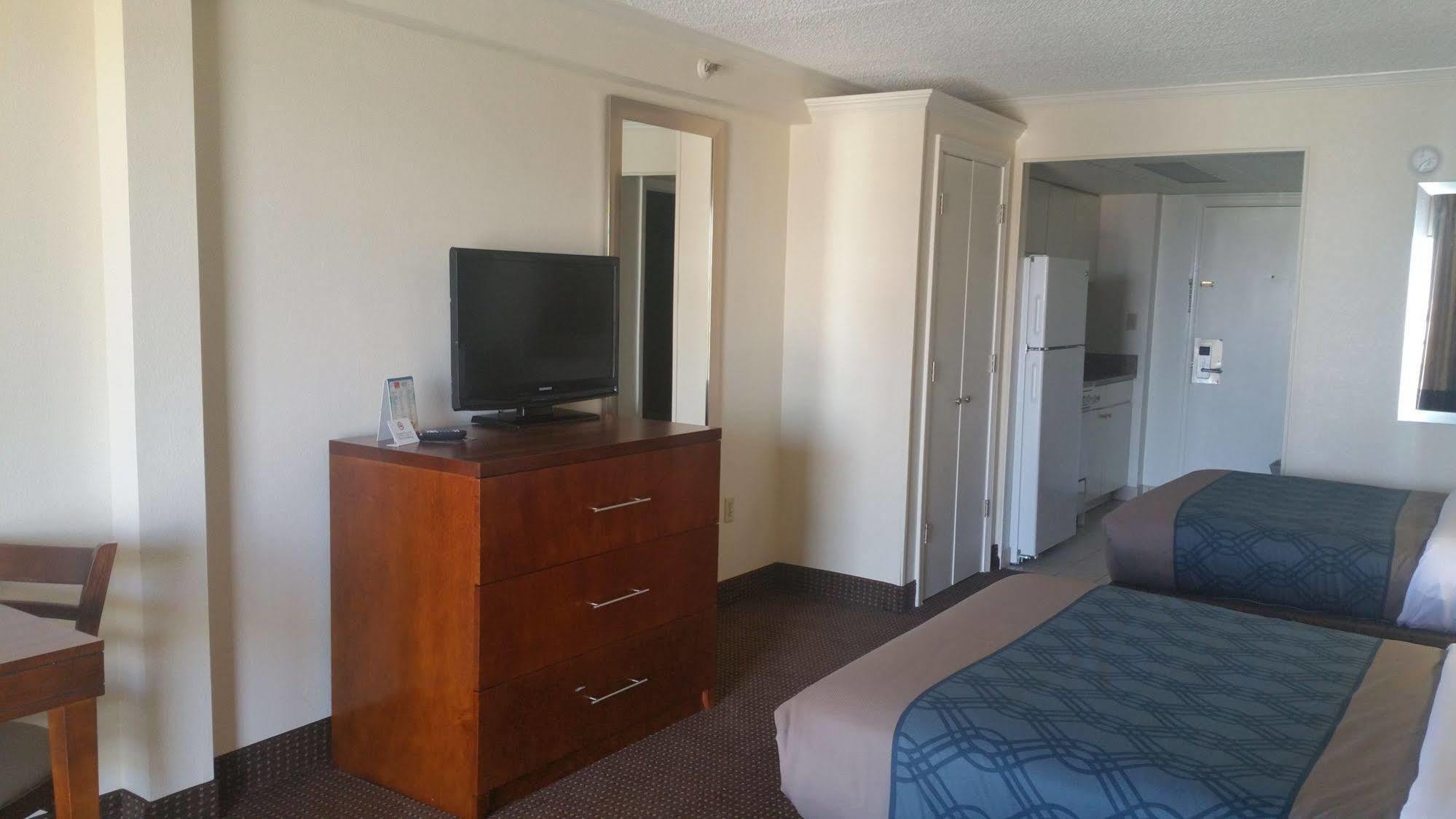 אושן סיטי Quality Inn & Suites Oceanblock מראה חיצוני תמונה
